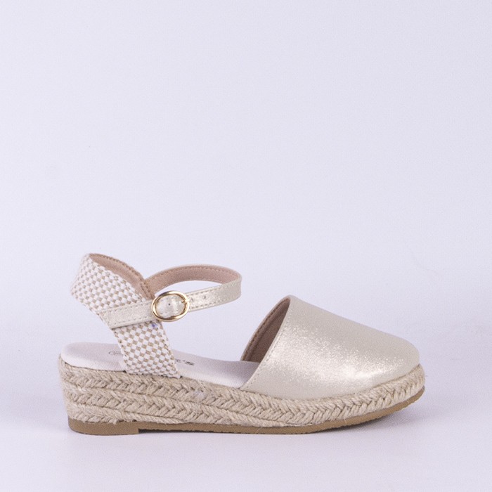 ZAPATO NIÑA ORO 27283